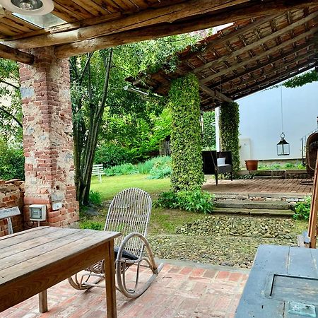 Relax Hotel Borgosesia Exterior foto