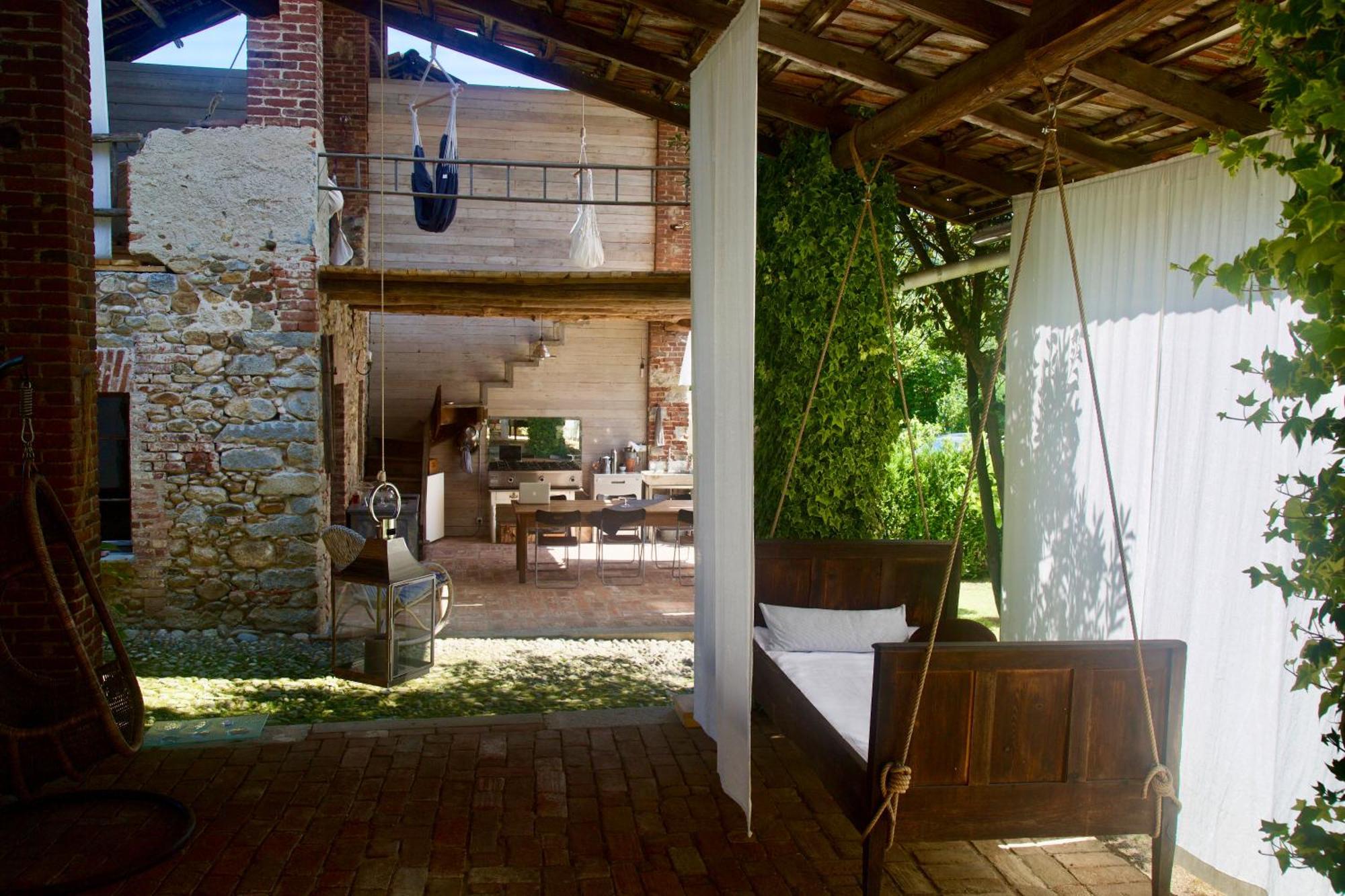 Relax Hotel Borgosesia Exterior foto