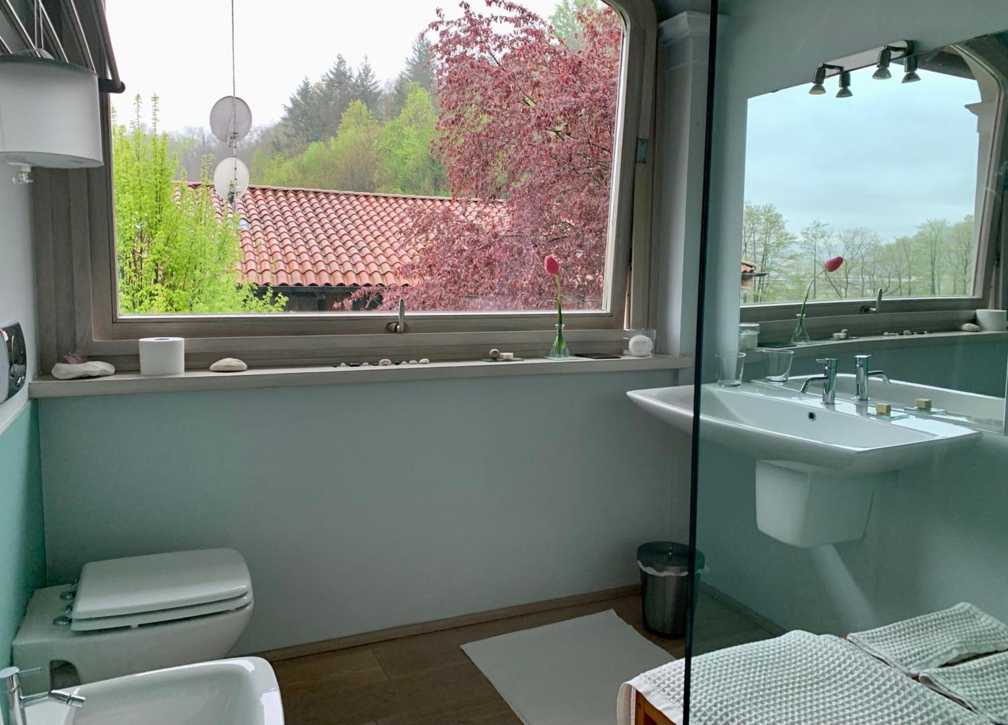 Relax Hotel Borgosesia Quarto foto
